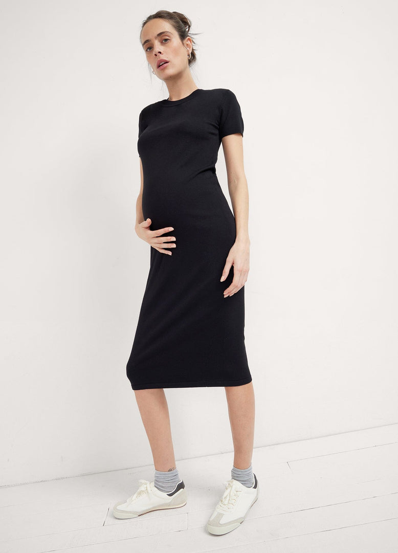 Do I Need My Own Maternity Dress?
