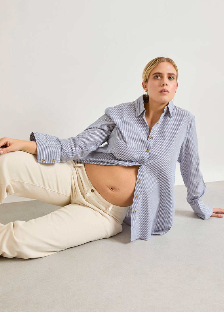 The Relaxed Wide Leg Maternity Jean